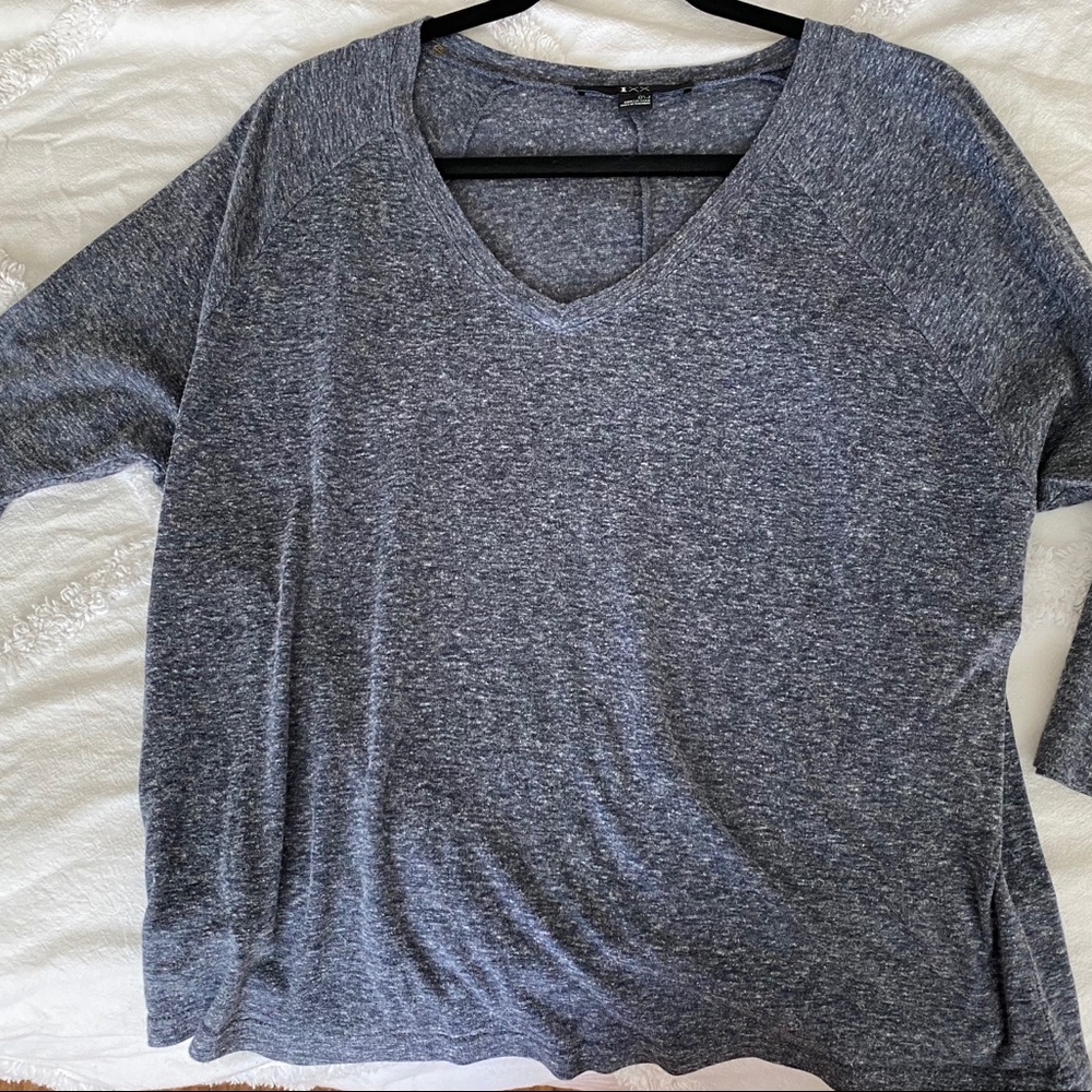 Forever 21 gray long sleeve v-neck shirt